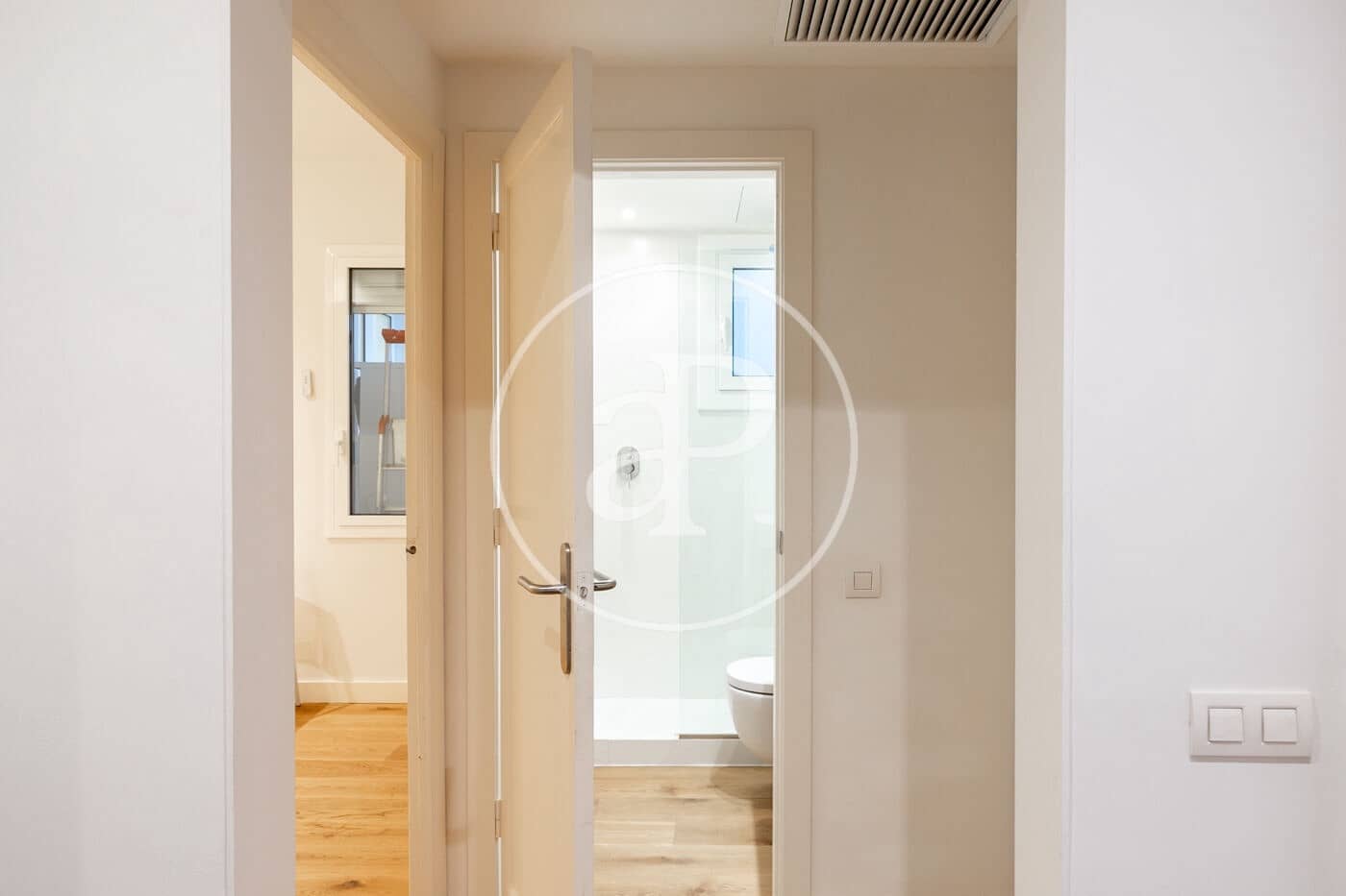 3 bedroom Apartment for rent in Barcelona city - € 2,912 (Ref: 9062625)