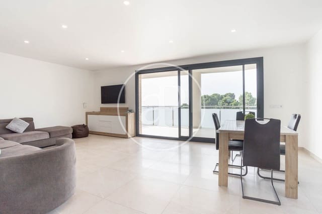 4 bedroom Apartment for rent in Sant Boi de Llobregat - € 4,300 (Ref: 9062626)