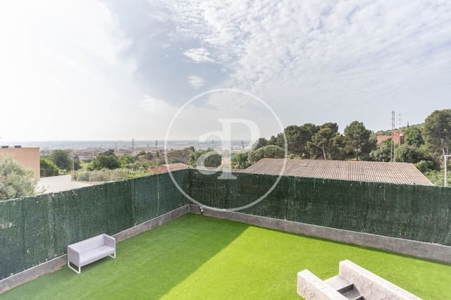 4 bedroom Apartment for rent in Sant Boi de Llobregat - € 4,300 (Ref: 9062626)