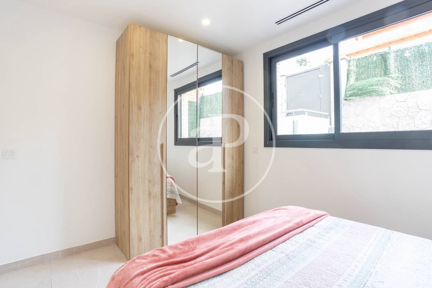 4 bedroom Apartment for rent in Sant Boi de Llobregat - € 4,300 (Ref: 9062626)