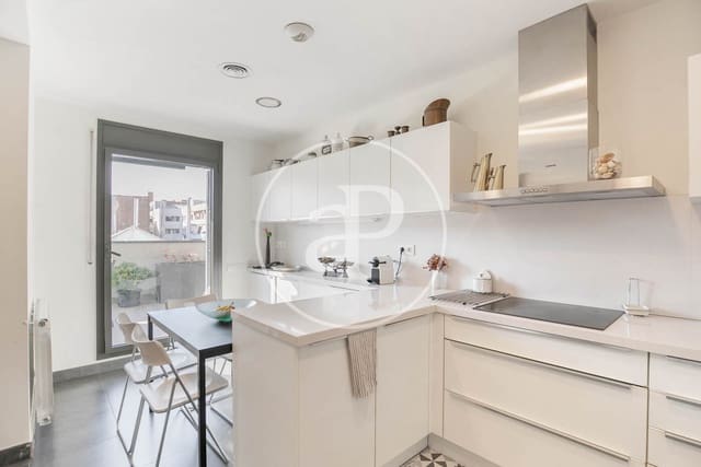 5 soveværelse Lejlighed til leje i El Poblenou, Barcelona by - € 3.990 (Ref: 9065438)