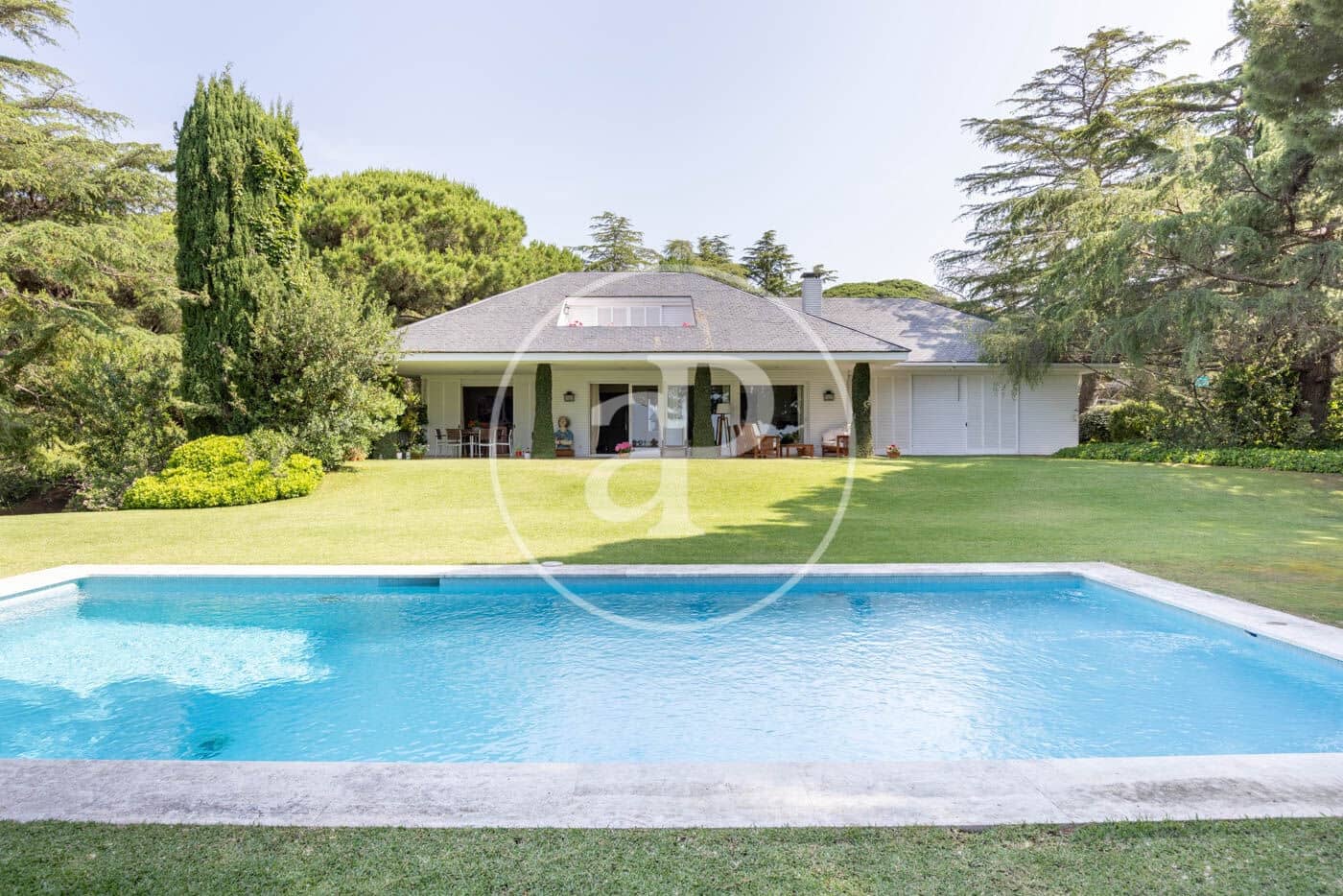 4 bedroom Villa for sale in Sant Vicenc de Montalt with pool - € 2,900,000 (Ref: 9065444)