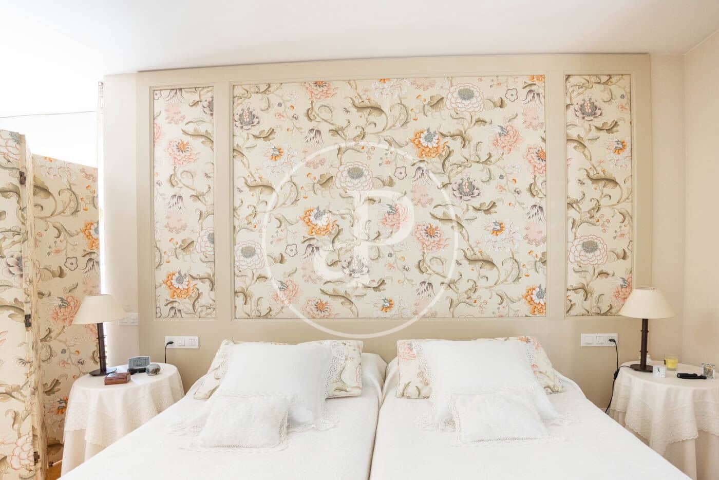 4 bedroom Villa for sale in Sant Vicenc de Montalt with pool - € 2,900,000 (Ref: 9065444)