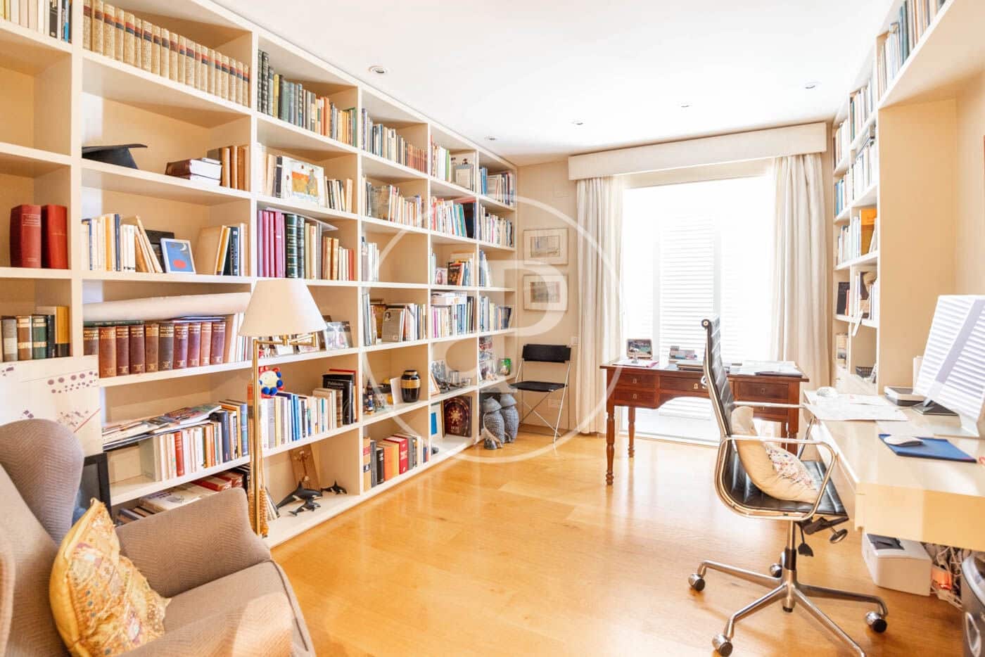 4 bedroom Villa for sale in Sant Vicenc de Montalt with pool - € 2,900,000 (Ref: 9065444)