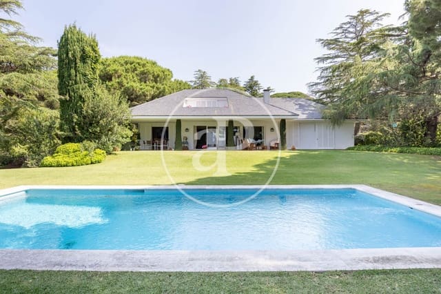 4 Zimmer Villa zu verkaufen in Sant Vicenç de Montalt mit Pool - 2.900.000 € (Ref: 9065444)