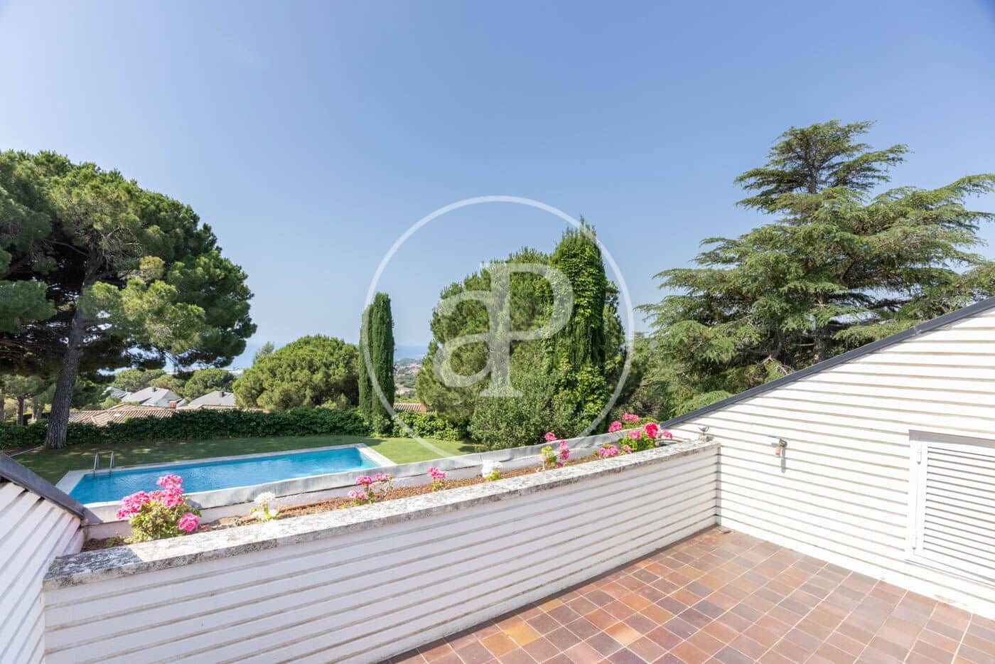 4 bedroom Villa for sale in Sant Vicenc de Montalt with pool - € 2,900,000 (Ref: 9065444)