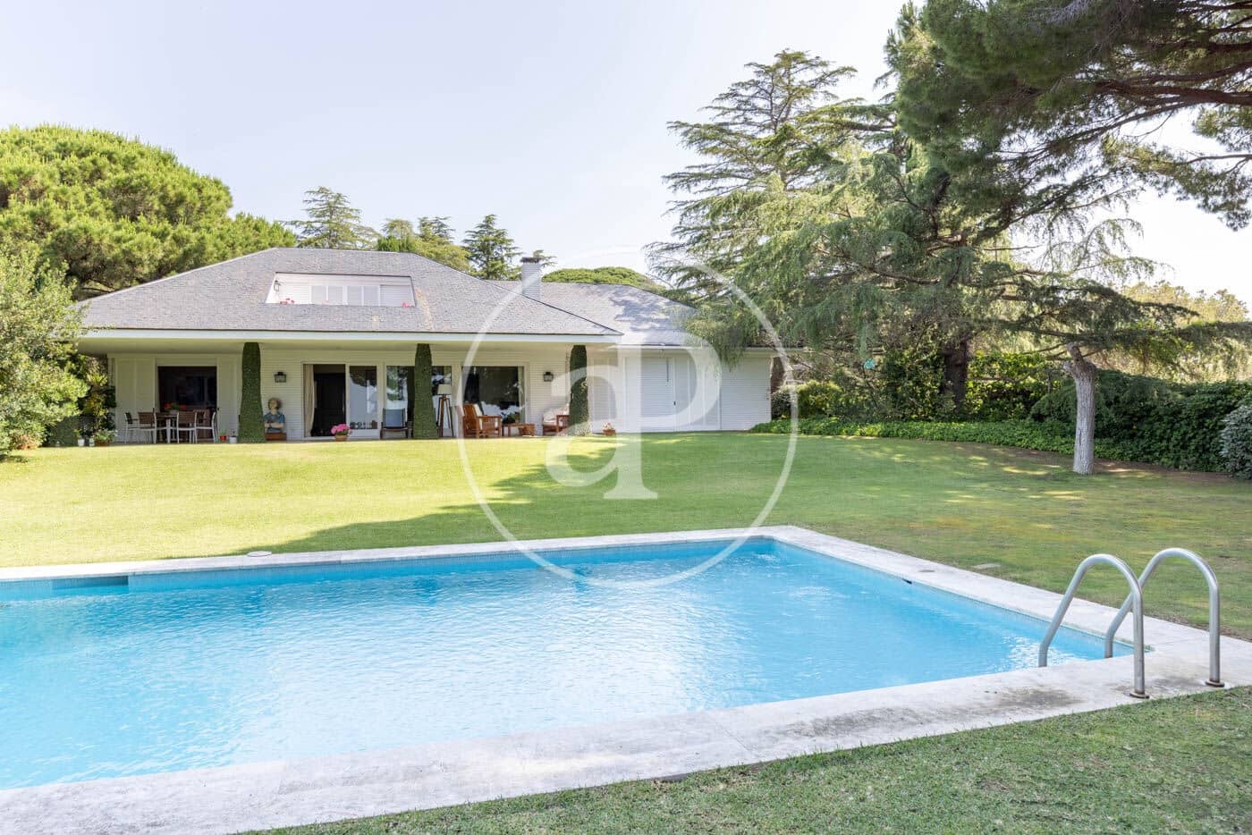 4 bedroom Villa for sale in Sant Vicenc de Montalt with pool - € 2,900,000 (Ref: 9065444)