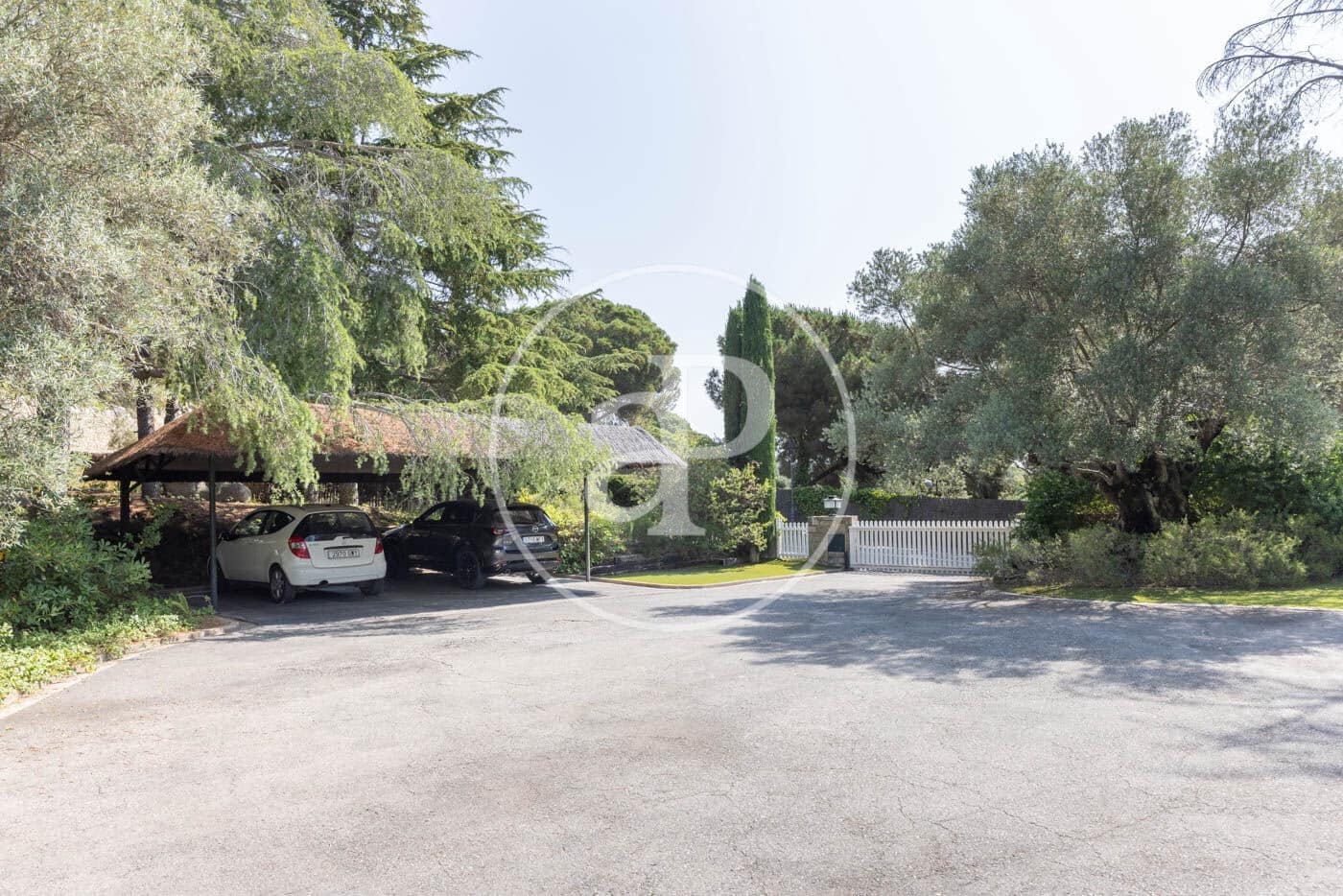 4 bedroom Villa for sale in Sant Vicenc de Montalt with pool - € 2,900,000 (Ref: 9065444)