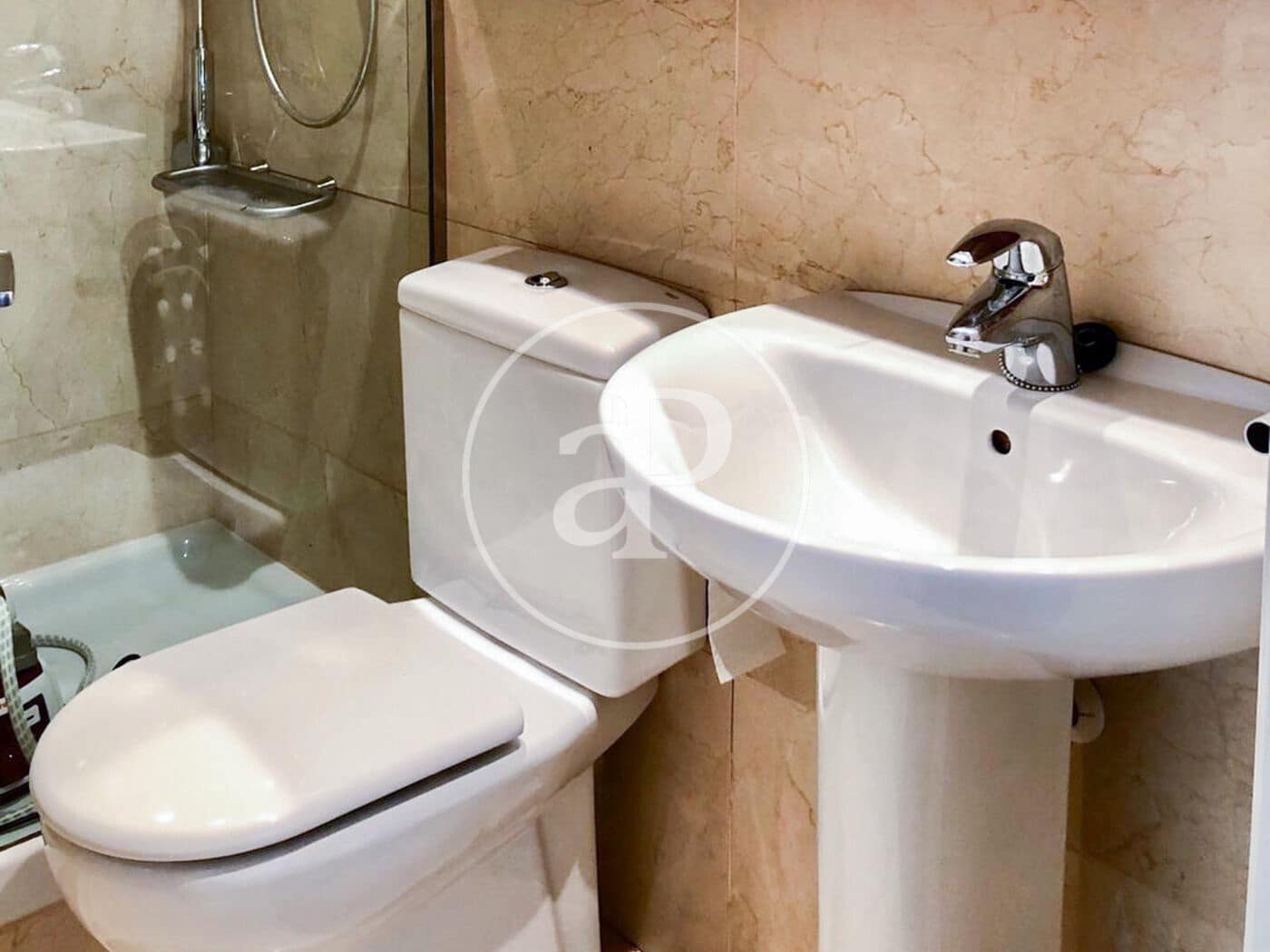 2 bedroom Apartment for rent in Barcelona city - € 3,200 (Ref: 9069041)