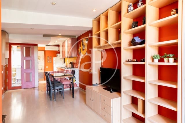 2 Zimmer Apartment zu verkaufen in El Raval, Barcelona Stadt - 260.000 € (Ref: 9069045)