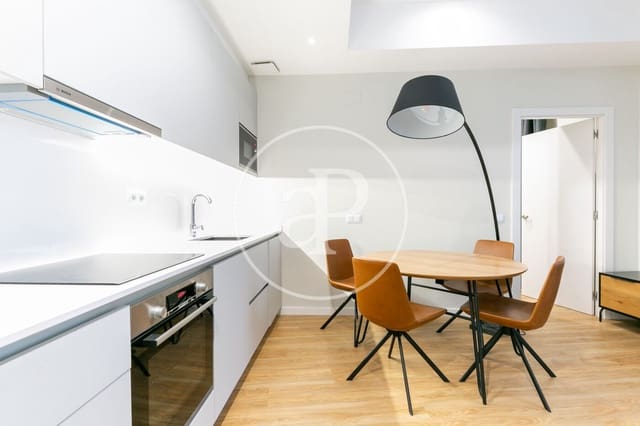 2 quarto Apartamento para arrendar em El Barri Gòtic, Barcelona cidade - 1 690 € (Ref: 9069050)