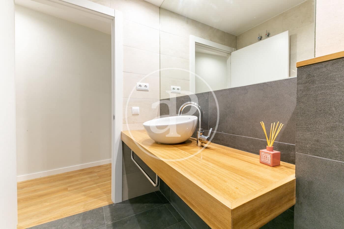 2 quarto Apartamento para arrendar em Barcelona cidade - 1 690 € (Ref: 9069050)