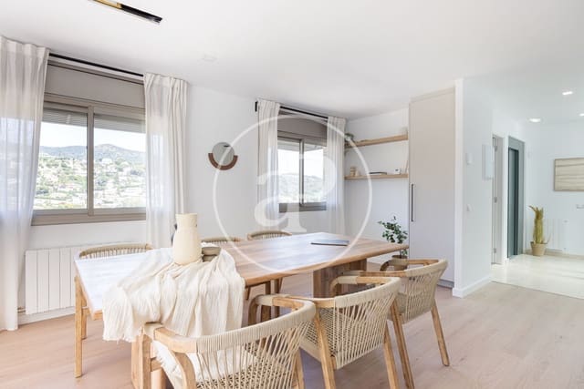 4 sovrum Villa till salu i Alella med pool - 1 090 000 € (Ref: 9069052)