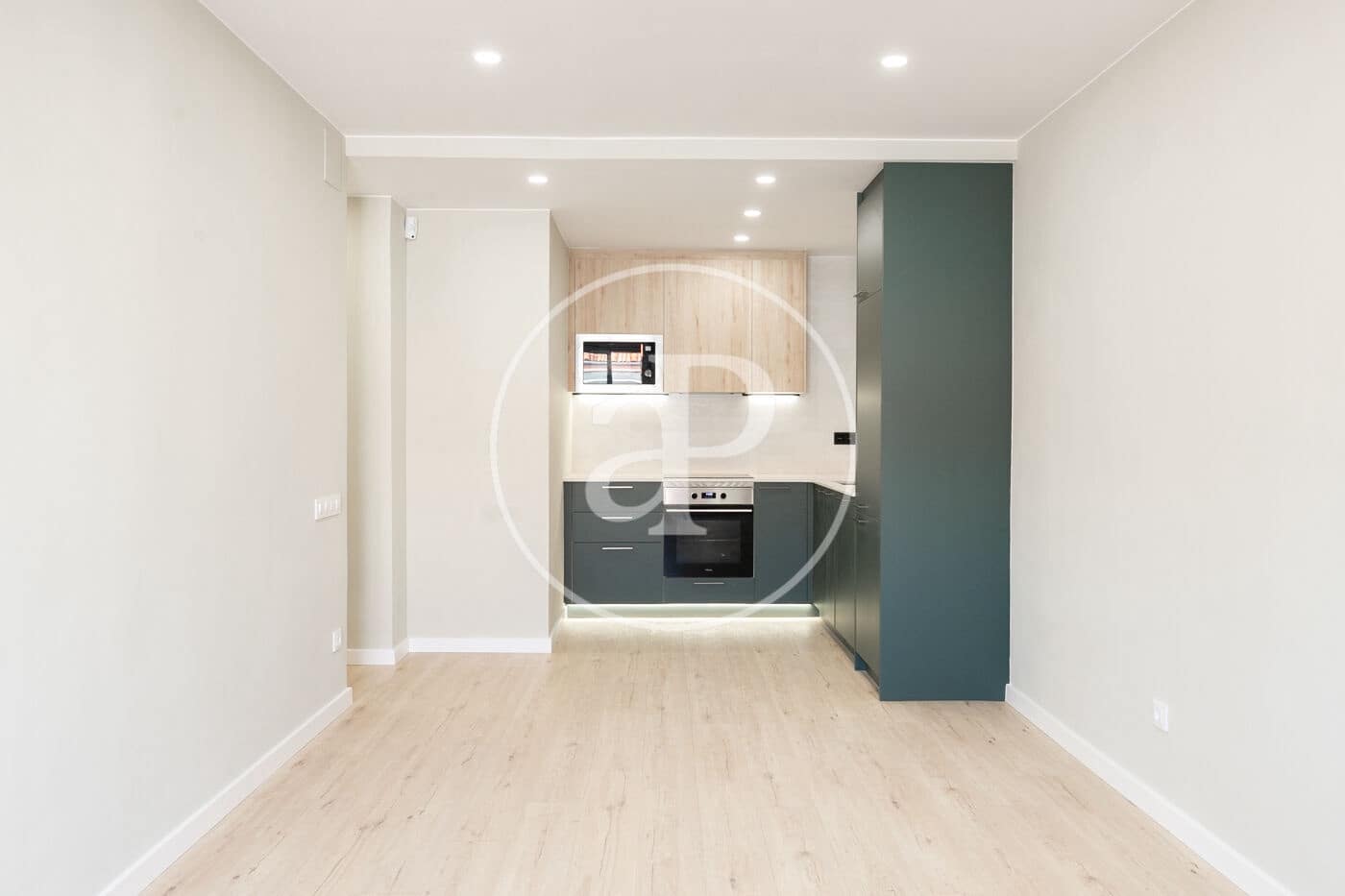 3 soverom Penthouse til salgs i Barcelona by - € 625 000 (Ref: 9073630)