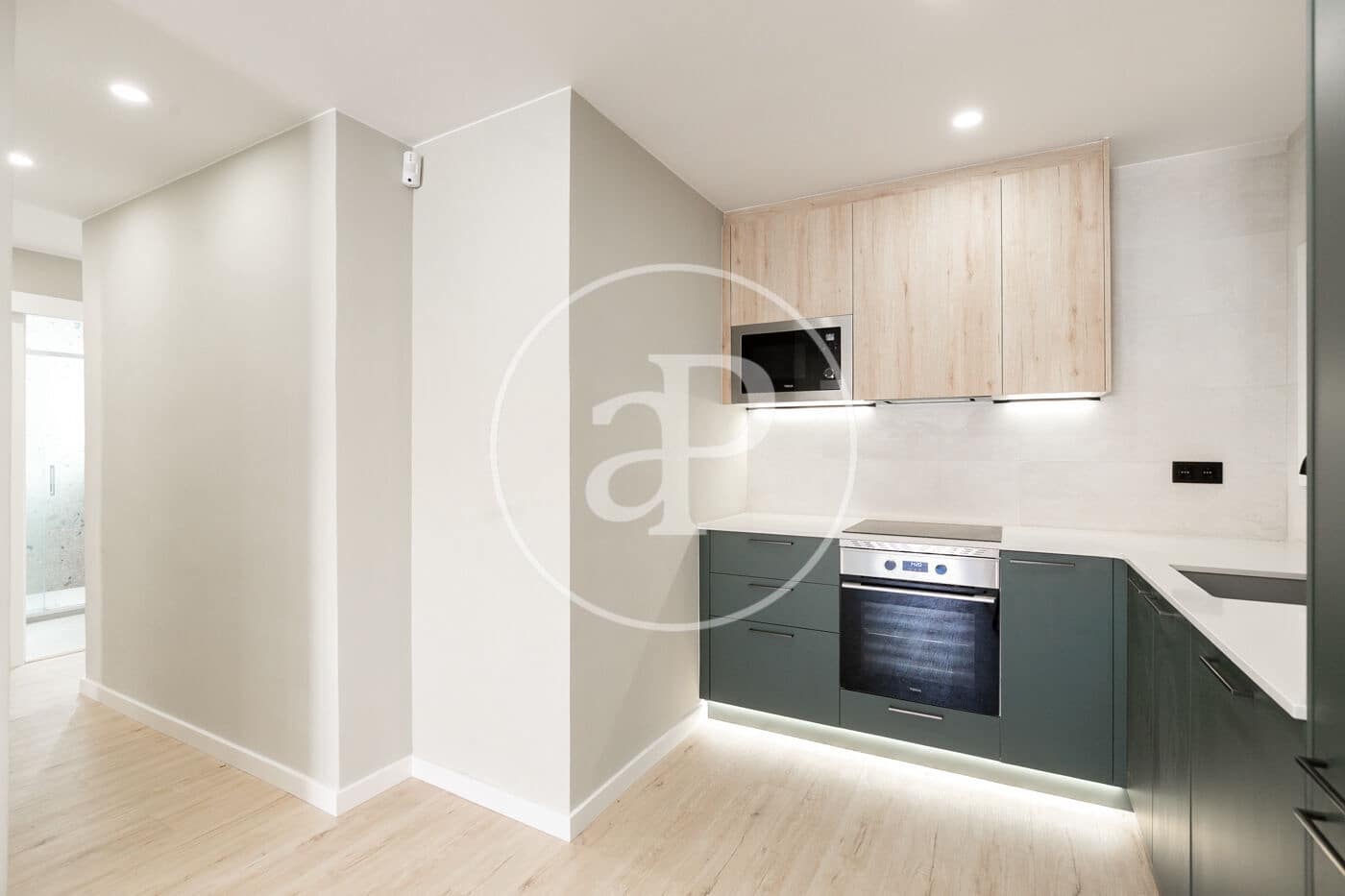 3 soverom Penthouse til salgs i Barcelona by - € 625 000 (Ref: 9073630)