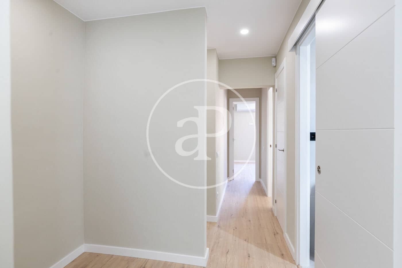 3 soverom Penthouse til salgs i Barcelona by - € 625 000 (Ref: 9073630)