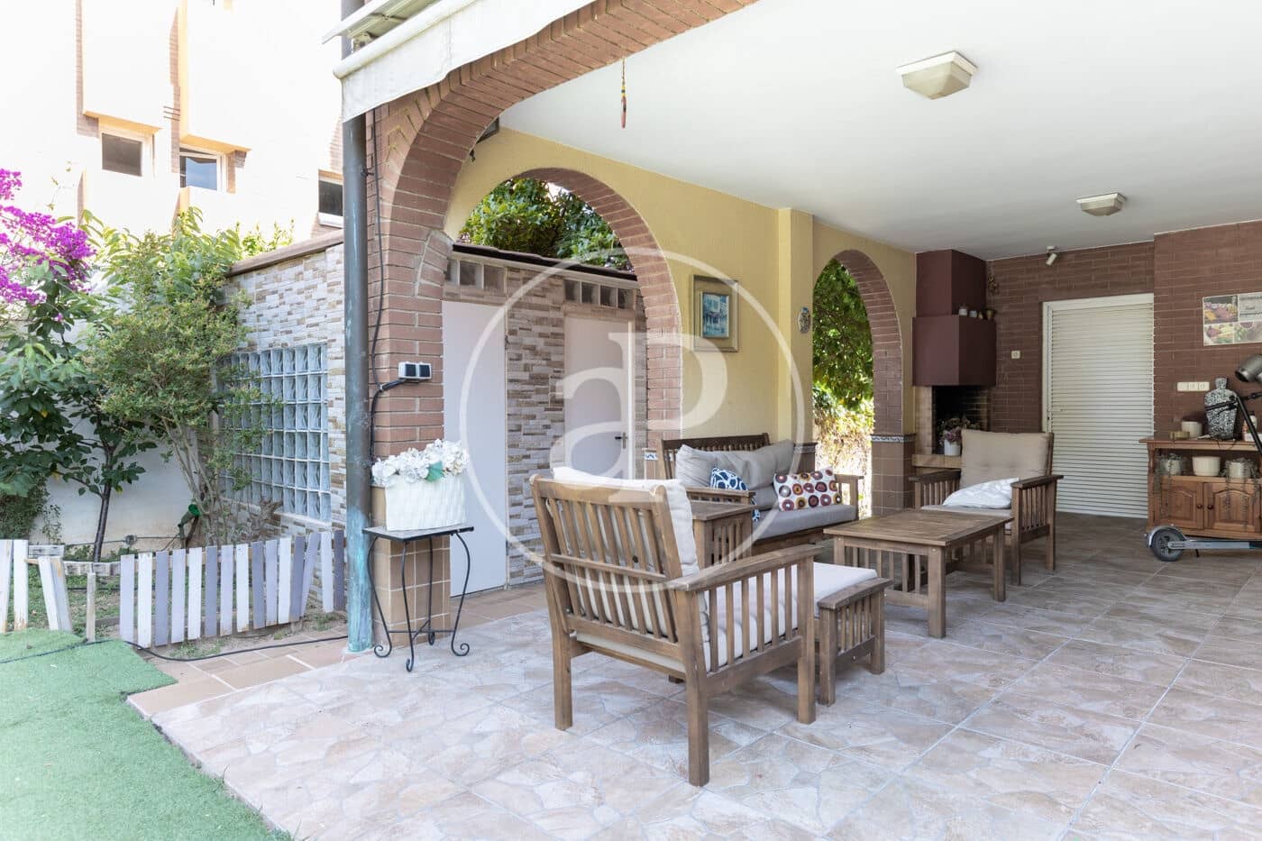 5 soveværelse Villa til salg i Cerdanyola del Valles med swimmingpool - € 1.070.000 (Ref: 9075037)