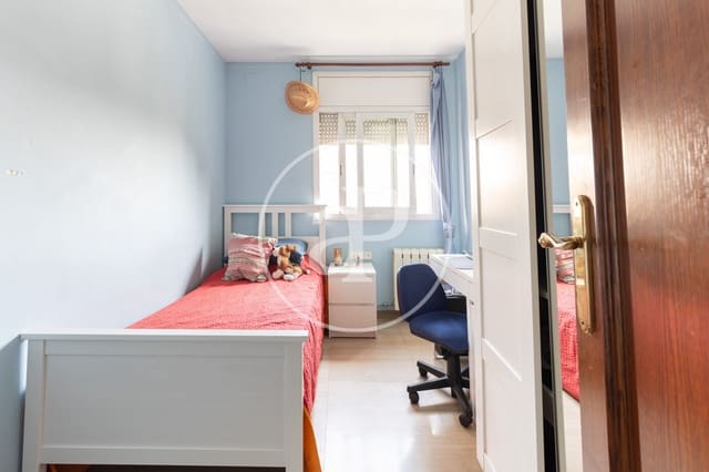 5 makuuhuone Huvila myytävänä paikassa Cerdanyola del Vallès mukana uima-altaan - 1 070 000 € (Ref: 9075037)