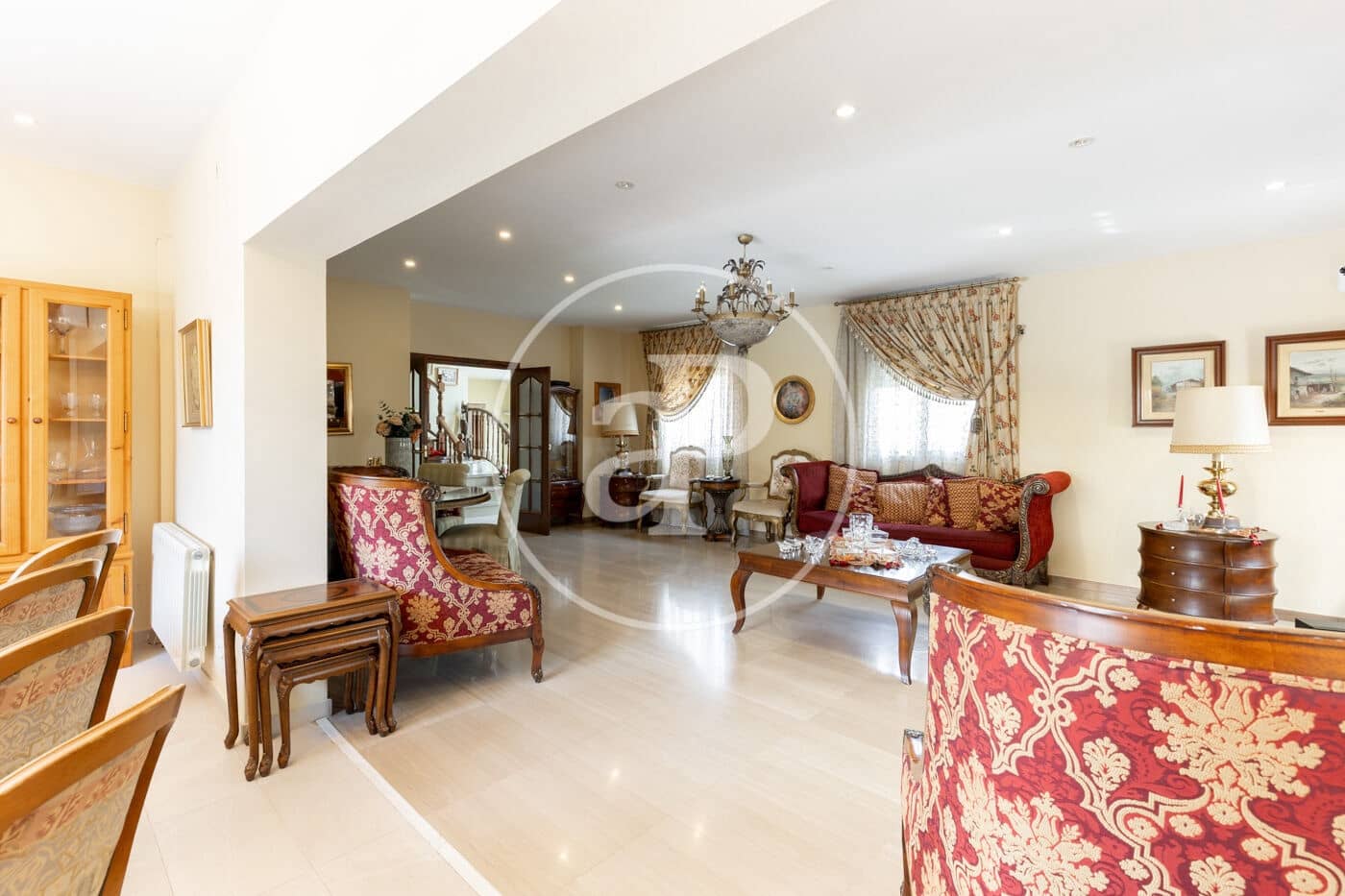 5 soveværelse Villa til salg i Cerdanyola del Valles med swimmingpool - € 1.070.000 (Ref: 9075037)