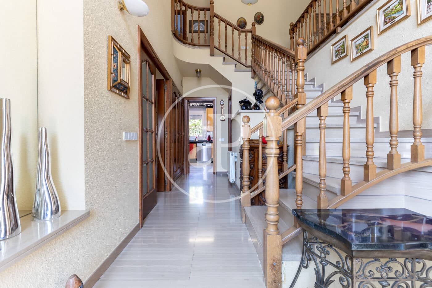 5 soveværelse Villa til salg i Cerdanyola del Valles med swimmingpool - € 1.070.000 (Ref: 9075037)