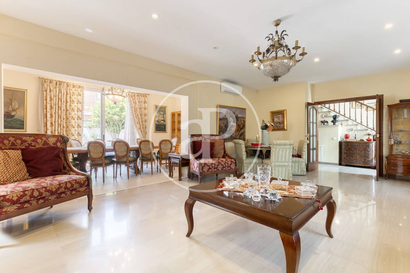 5 soveværelse Villa til salg i Cerdanyola del Valles med swimmingpool - € 1.070.000 (Ref: 9075037)