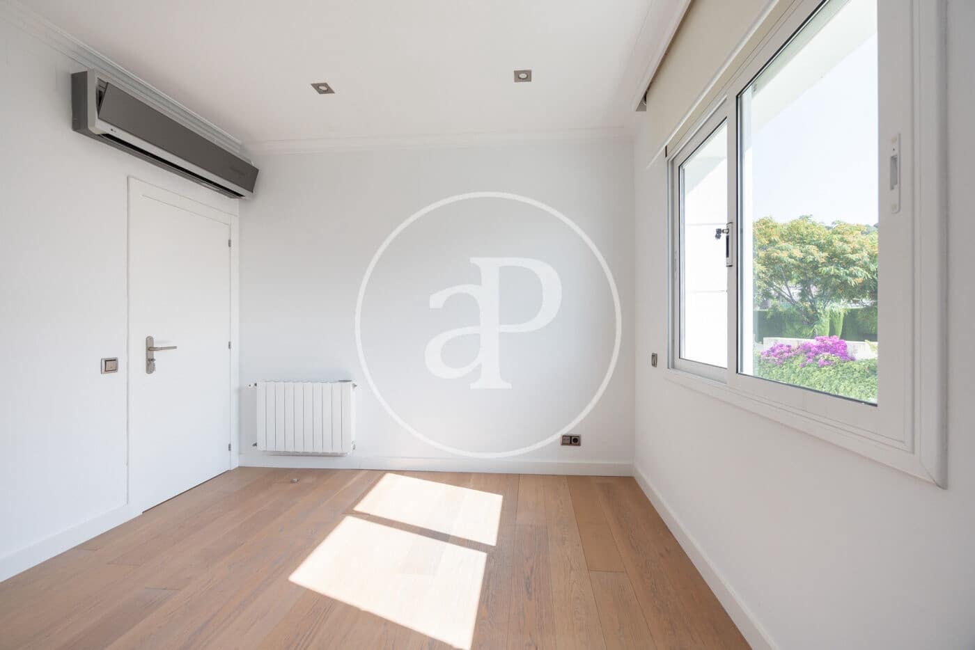 6 soverom Villa til salgs i Teia med svømmebasseng - € 2 600 000 (Ref: 9075042)