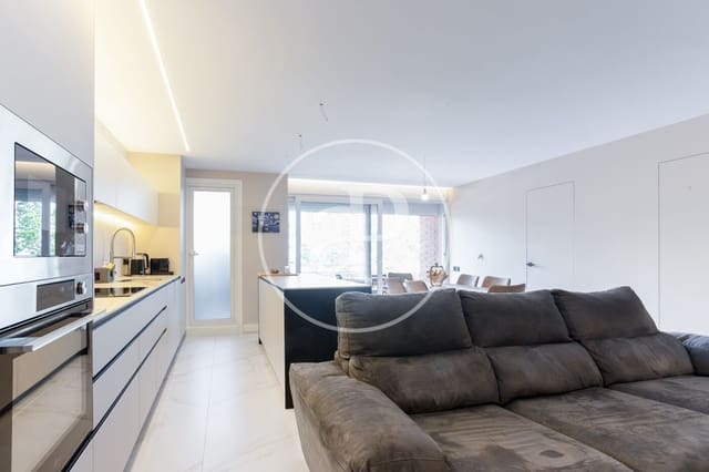 3 bedroom Apartment for sale in Sant Joan Despí - € 595,000 (Ref: 9075046)