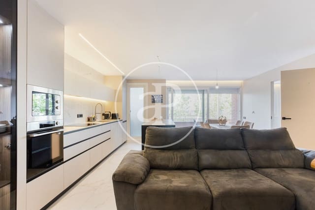 3 bedroom Apartment for sale in Sant Joan Despí - € 595,000 (Ref: 9075046)