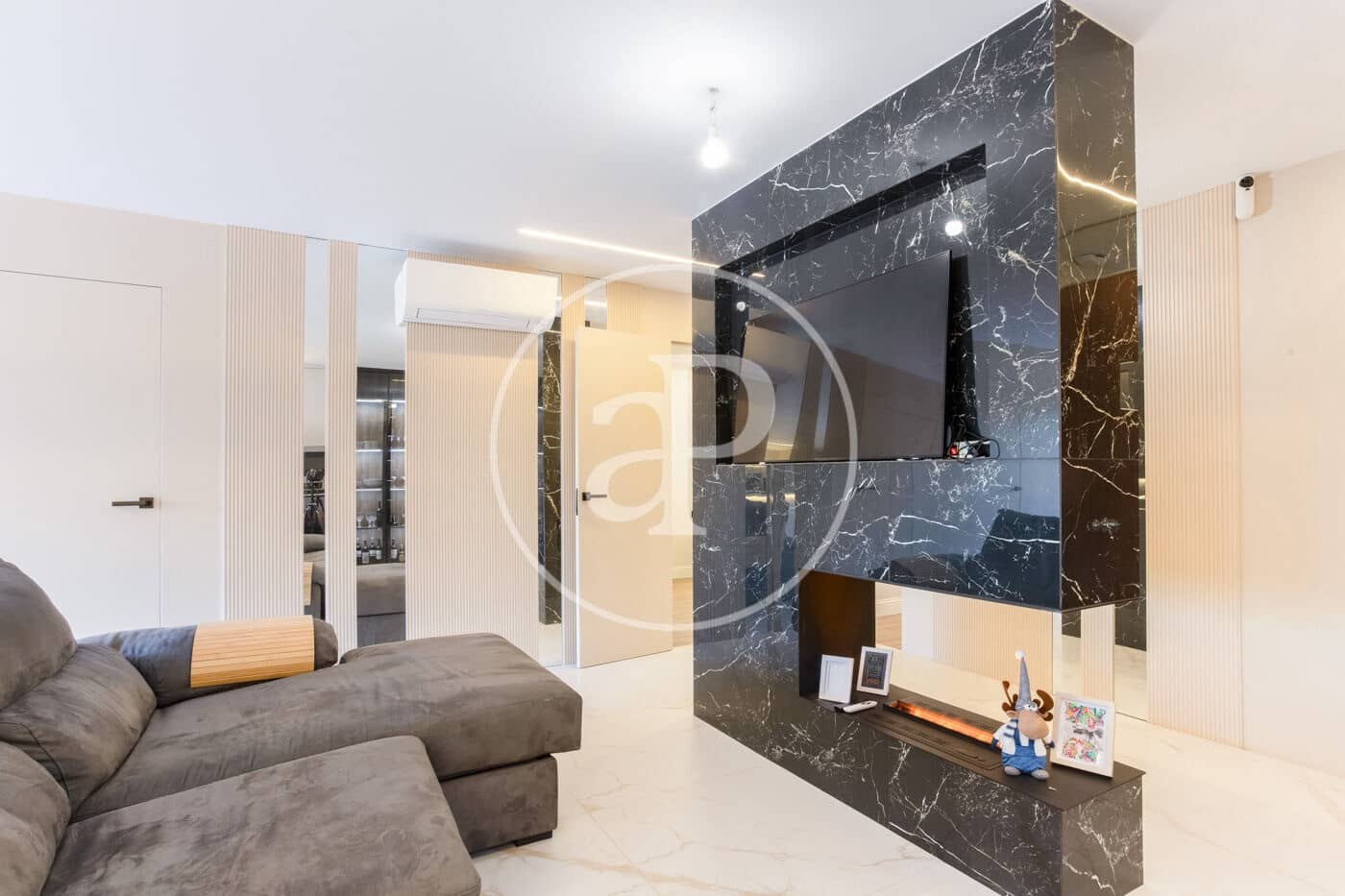 3 soveværelse Lejlighed til salg i Sant Joan Despi - € 595.000 (Ref: 9075046)