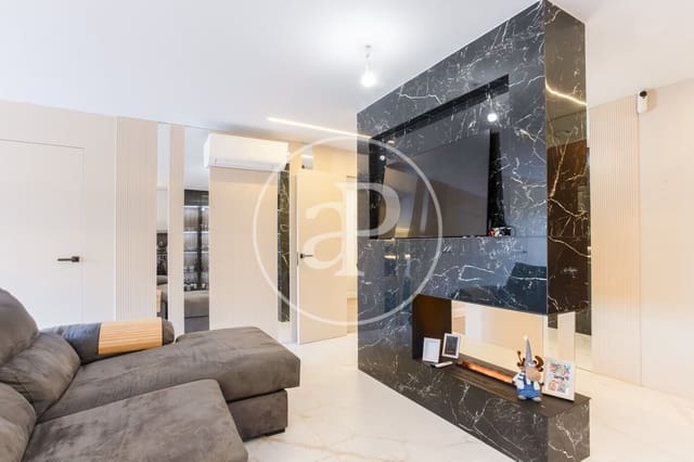 3 bedroom Apartment for sale in Sant Joan Despí - € 595,000 (Ref: 9075046)