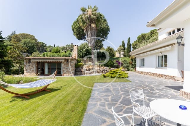 5 bedroom Villa for rent in Bellaterra, Cerdanyola del Vallès with pool - € 6,200 (Ref: 9085500)