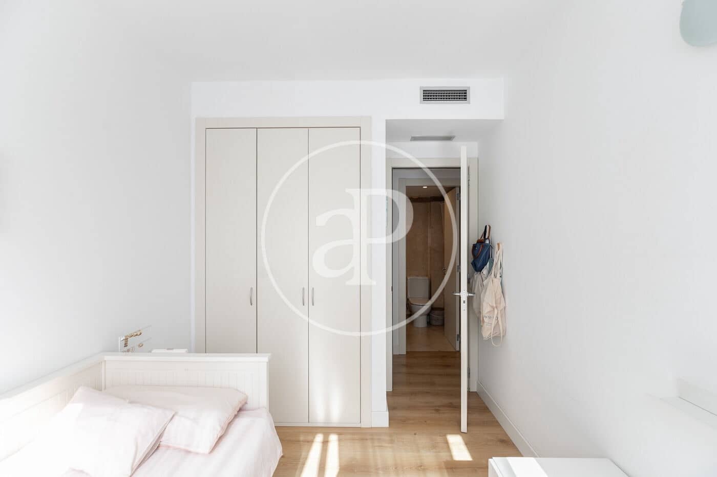 3 sypialnia Apartament na sprzedaż w Miasto Barcelona z basenem - 1 200 000 € (Ref: 9085502)