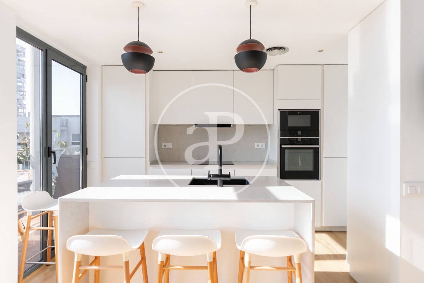 3 sypialnia Apartament na sprzedaż w Miasto Barcelona z basenem - 1 200 000 € (Ref: 9085502)