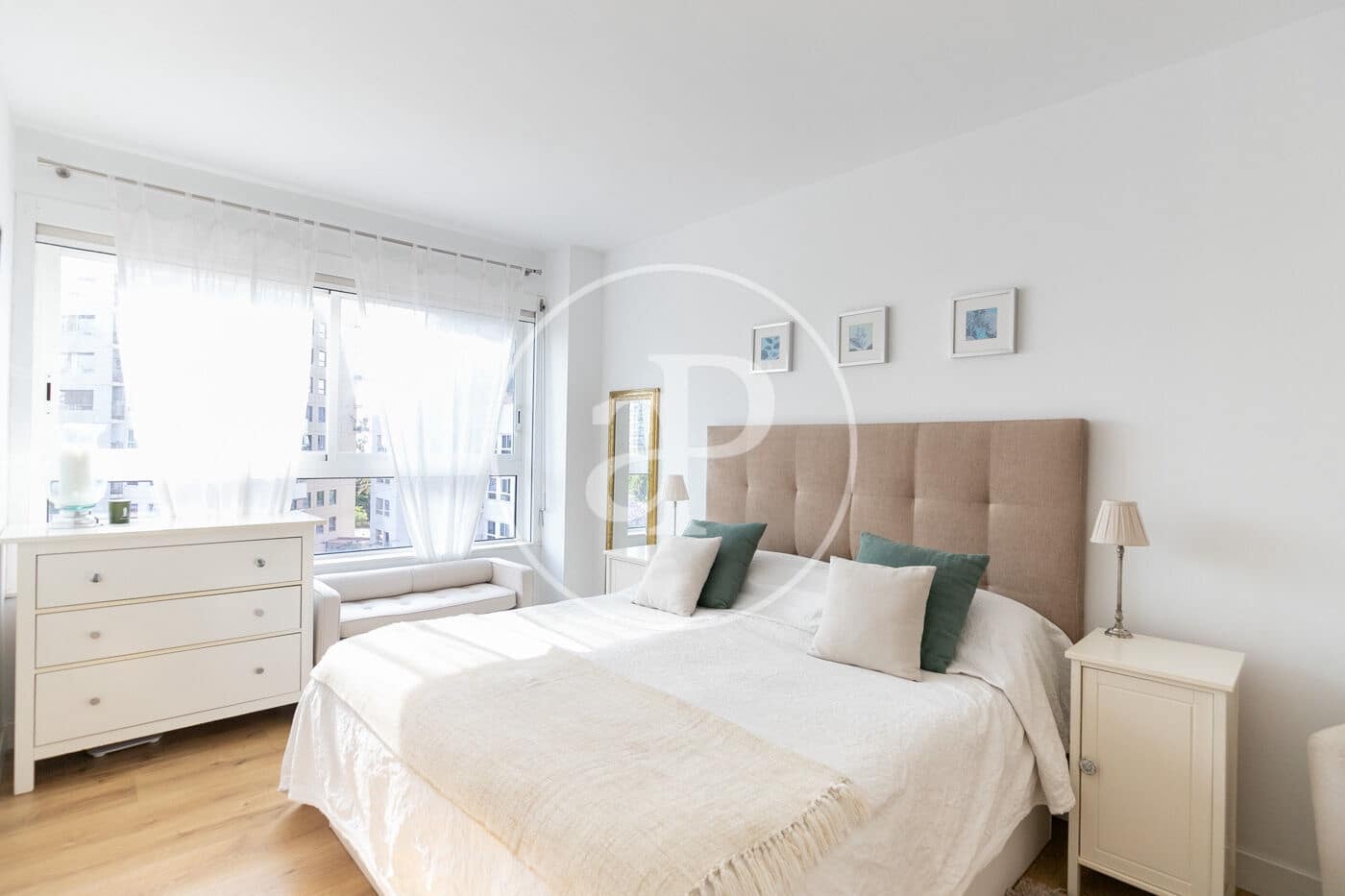 3 sypialnia Apartament na sprzedaż w Miasto Barcelona z basenem - 1 200 000 € (Ref: 9085502)