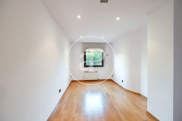 3 bedroom Apartment for rent in Sarrià, Barcelona city - € 3,600 (Ref: 9085503)