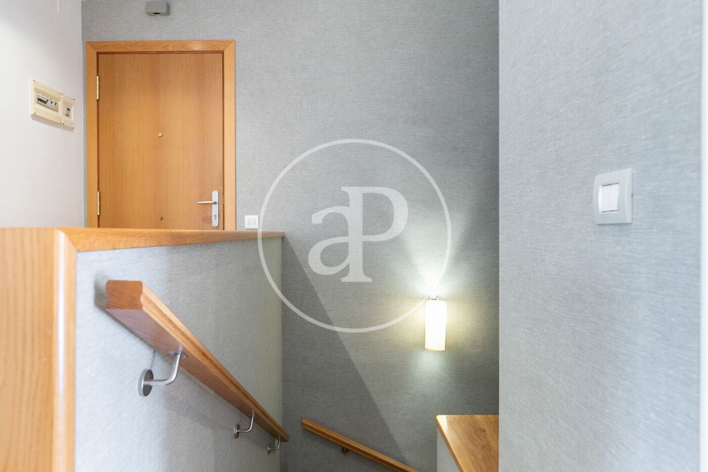 3 soverom Leilighet til leie i Barcelona by - € 3 600 (Ref: 9085503)