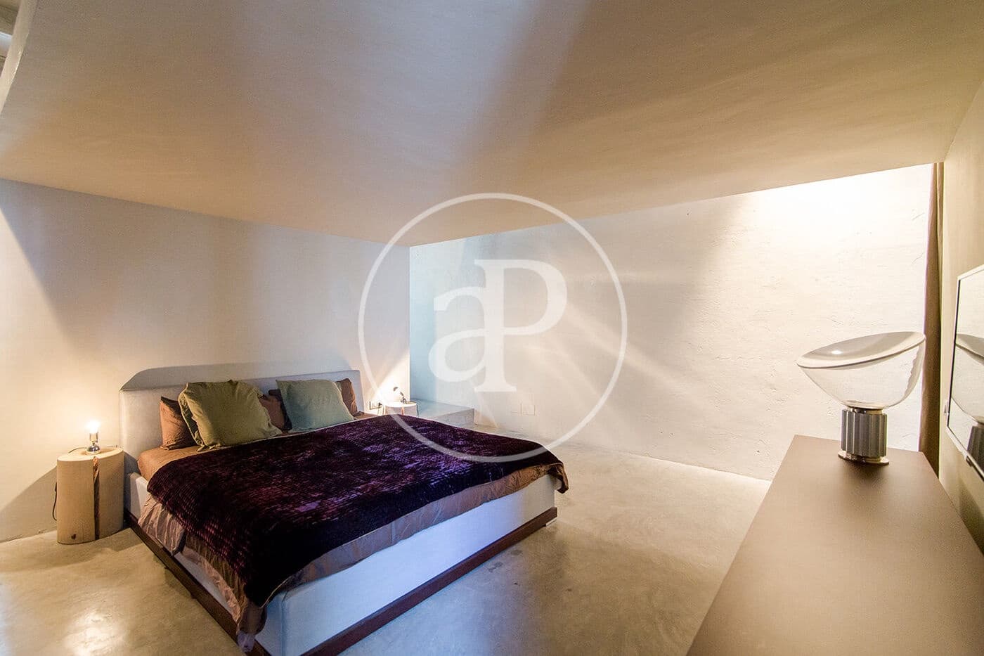 2 soverom Leilighet til leie i Barcelona by - € 7 500 (Ref: 9091843)