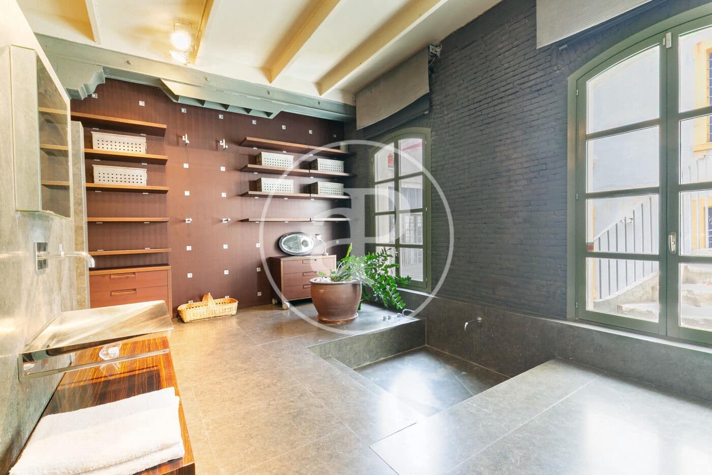 2 bedroom Apartment for rent in Barcelona city - € 7,500 (Ref: 9091843)