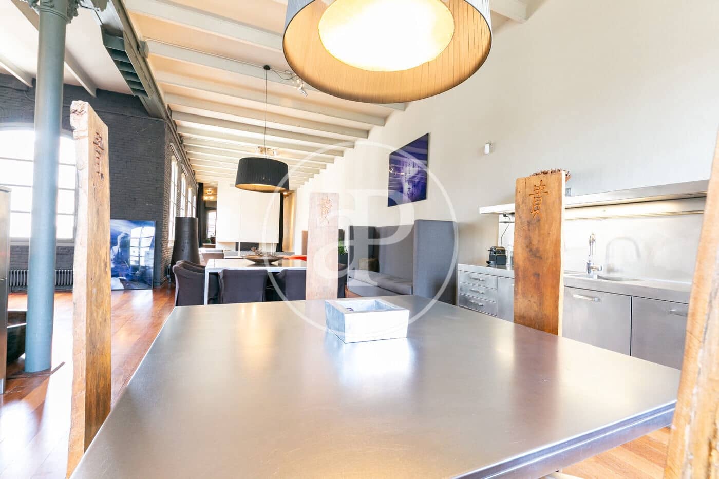 2 bedroom Apartment for rent in Barcelona city - € 7,500 (Ref: 9091843)