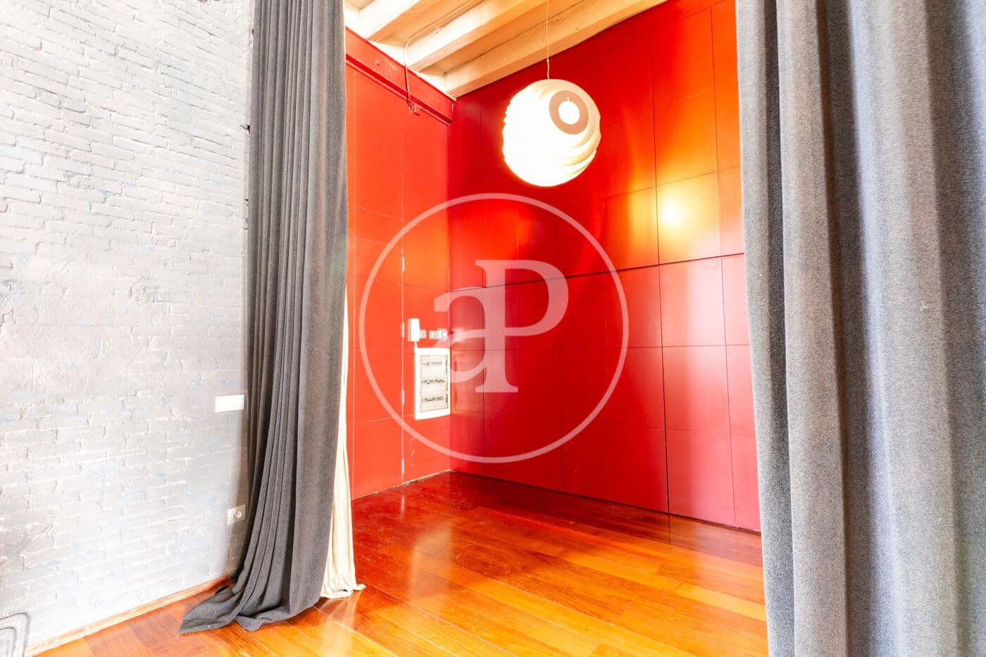 2 bedroom Apartment for rent in Barcelona city - € 7,500 (Ref: 9091843)