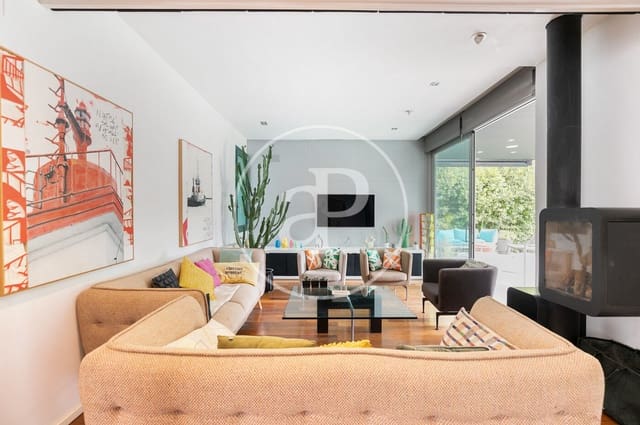 6 bedroom Villa for sale in Vallvidrera, El Tibidabo i Les Planes, Barcelona city with pool - € 1,650,000 (Ref: 9091849)