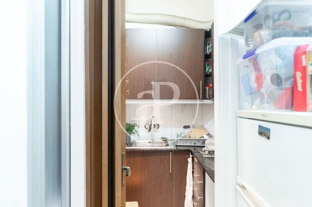 2 soveværelse Lejlighed til salg i La Nova Esquerra de L'Eixample, Barcelona by - € 280.000 (Ref: 9091851)
