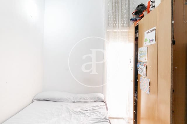 2 soveværelse Lejlighed til salg i La Nova Esquerra de L'Eixample, Barcelona by - € 280.000 (Ref: 9091851)