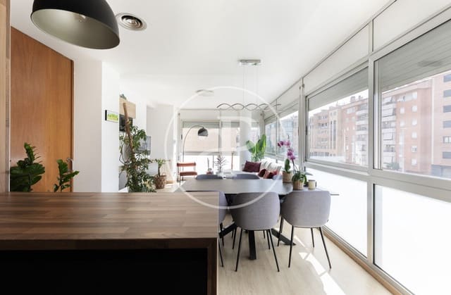 2 makuuhuone Huoneisto myytävänä paikassa Sabadell - 279 000 € (Ref: 9091852)