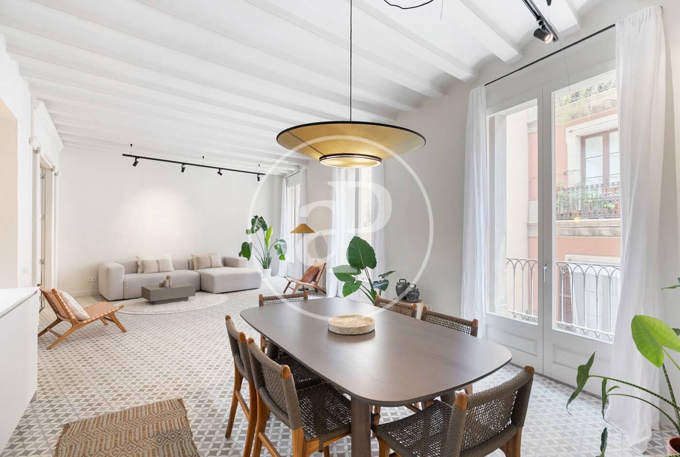 2 soveværelse Lejlighed til salg i Barcelona by - € 645.000 (Ref: 9091853)