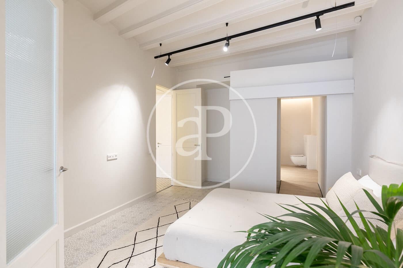 2 soveværelse Lejlighed til salg i Barcelona by - € 645.000 (Ref: 9091853)