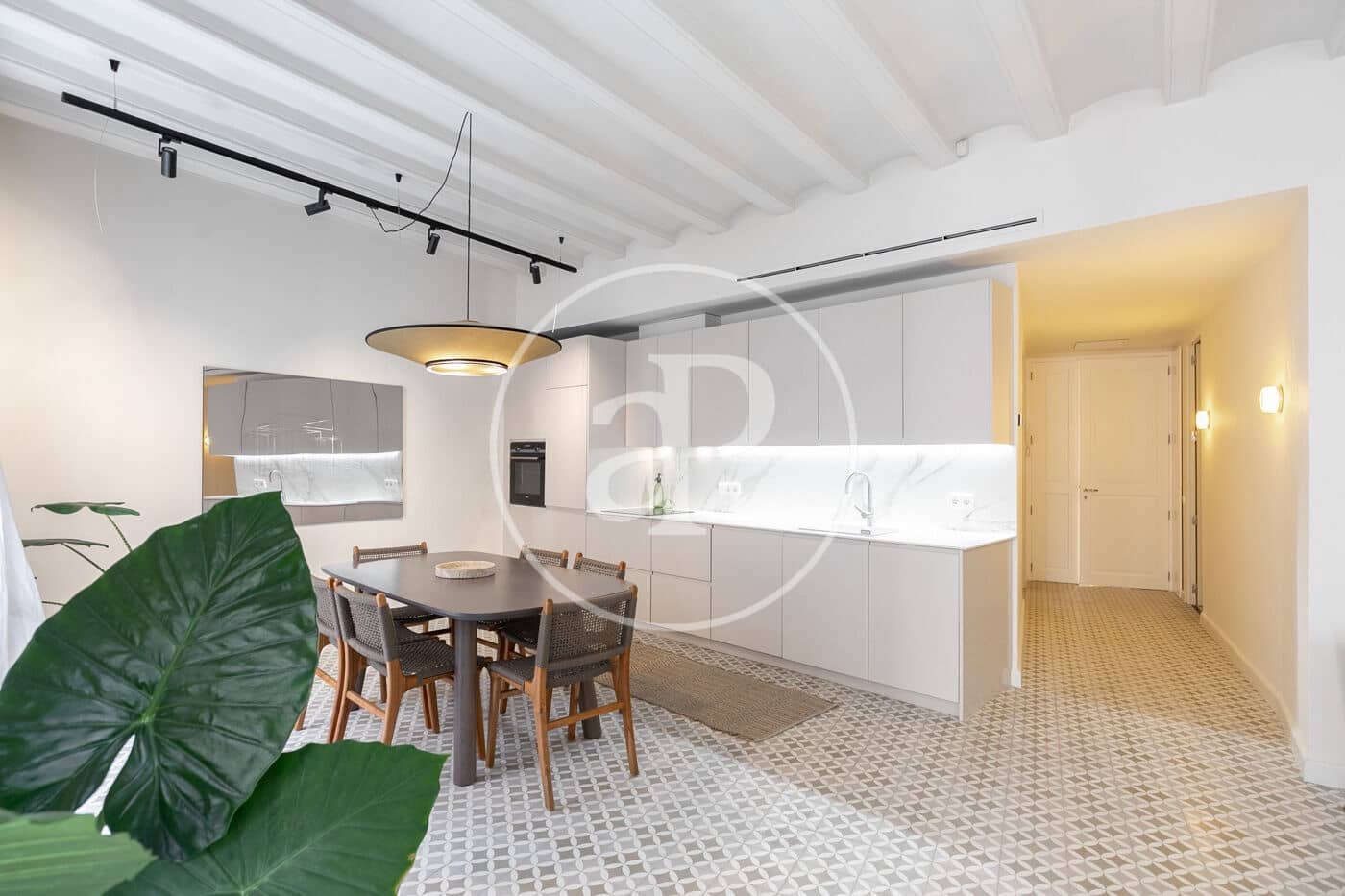 2 soveværelse Lejlighed til salg i Barcelona by - € 645.000 (Ref: 9091853)