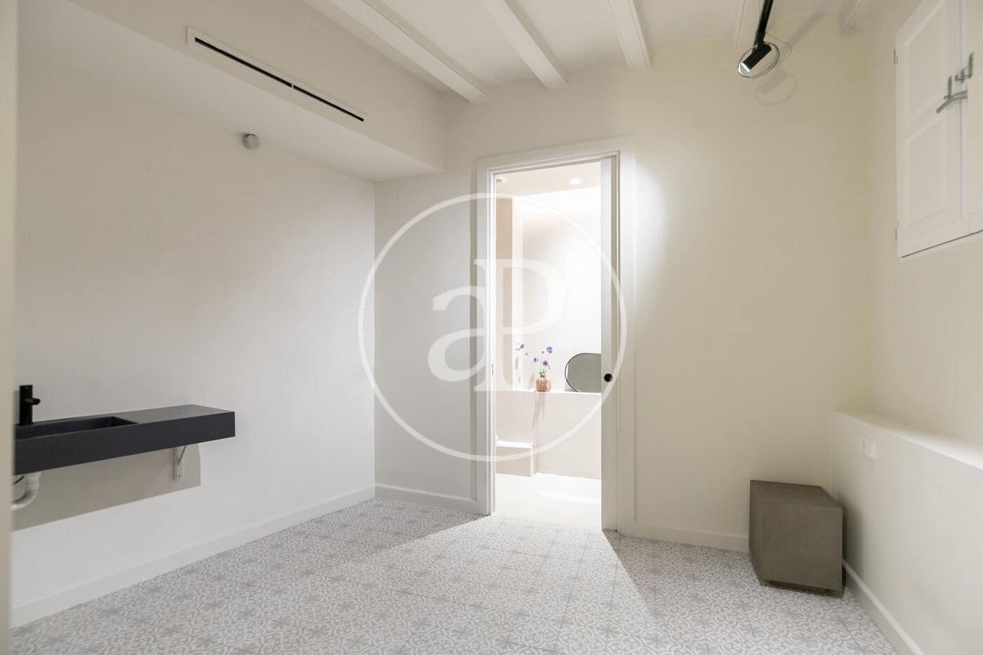 2 soveværelse Lejlighed til salg i Barcelona by - € 645.000 (Ref: 9091853)