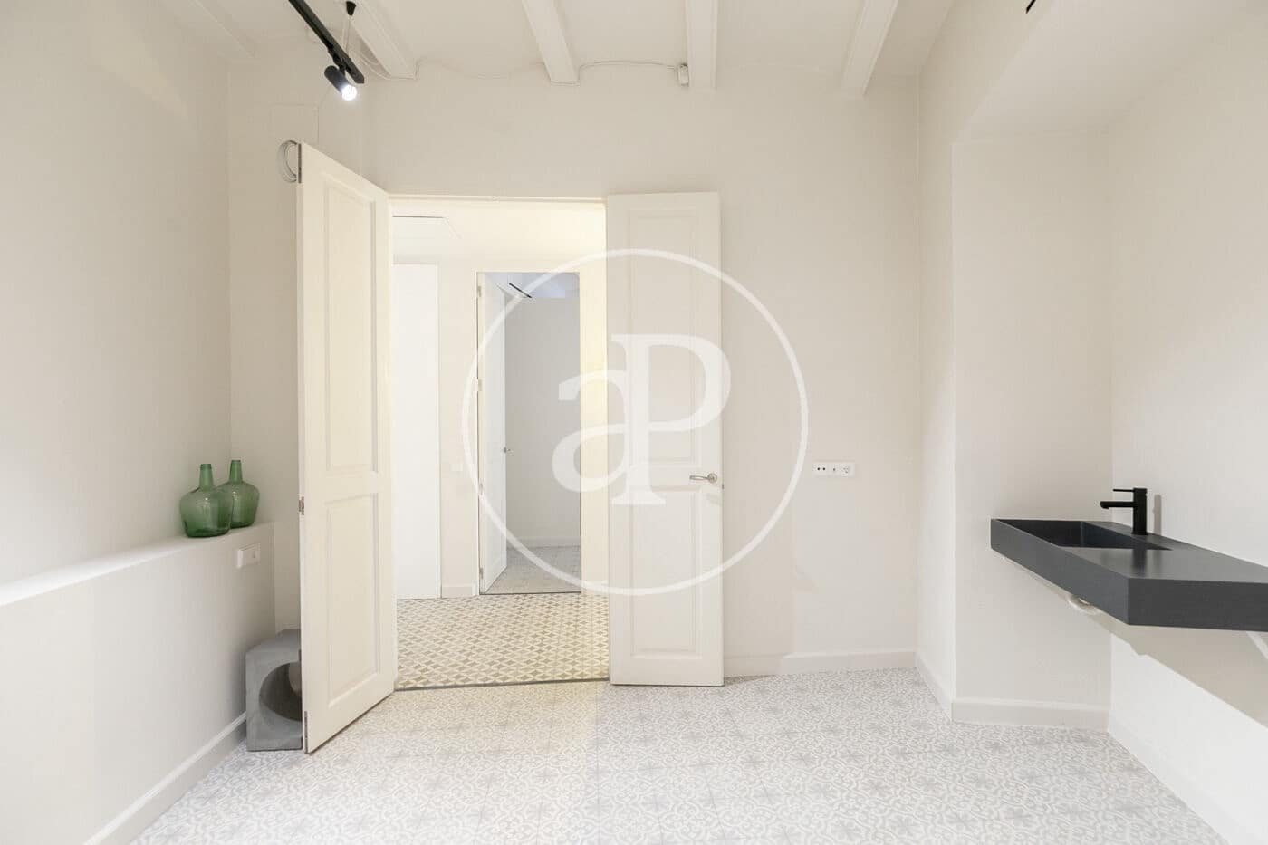 2 soveværelse Lejlighed til salg i Barcelona by - € 645.000 (Ref: 9091853)