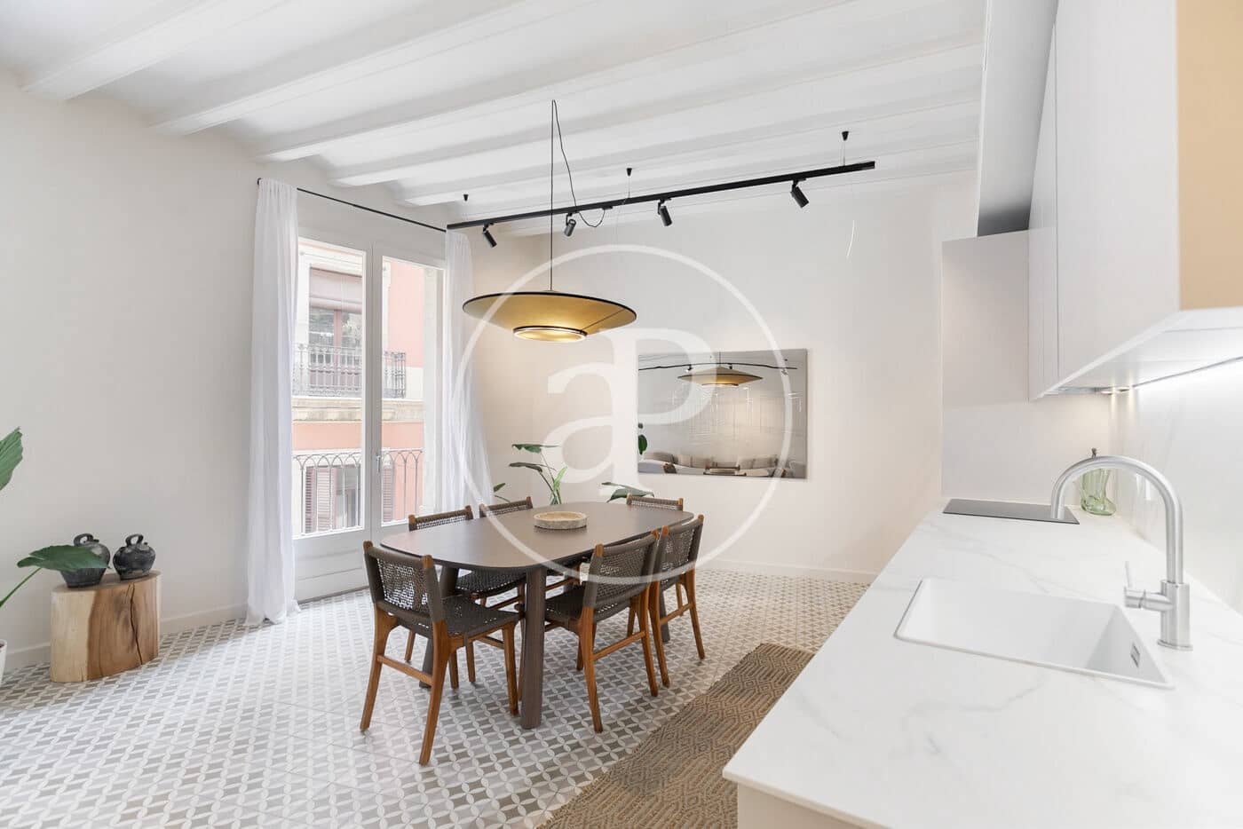 2 soveværelse Lejlighed til salg i Barcelona by - € 645.000 (Ref: 9091853)